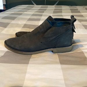 Dolce Vita grey suede flat bootie